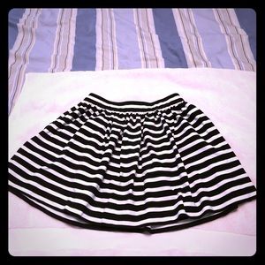 Adorable Kate Spade girls skirt, Size 10